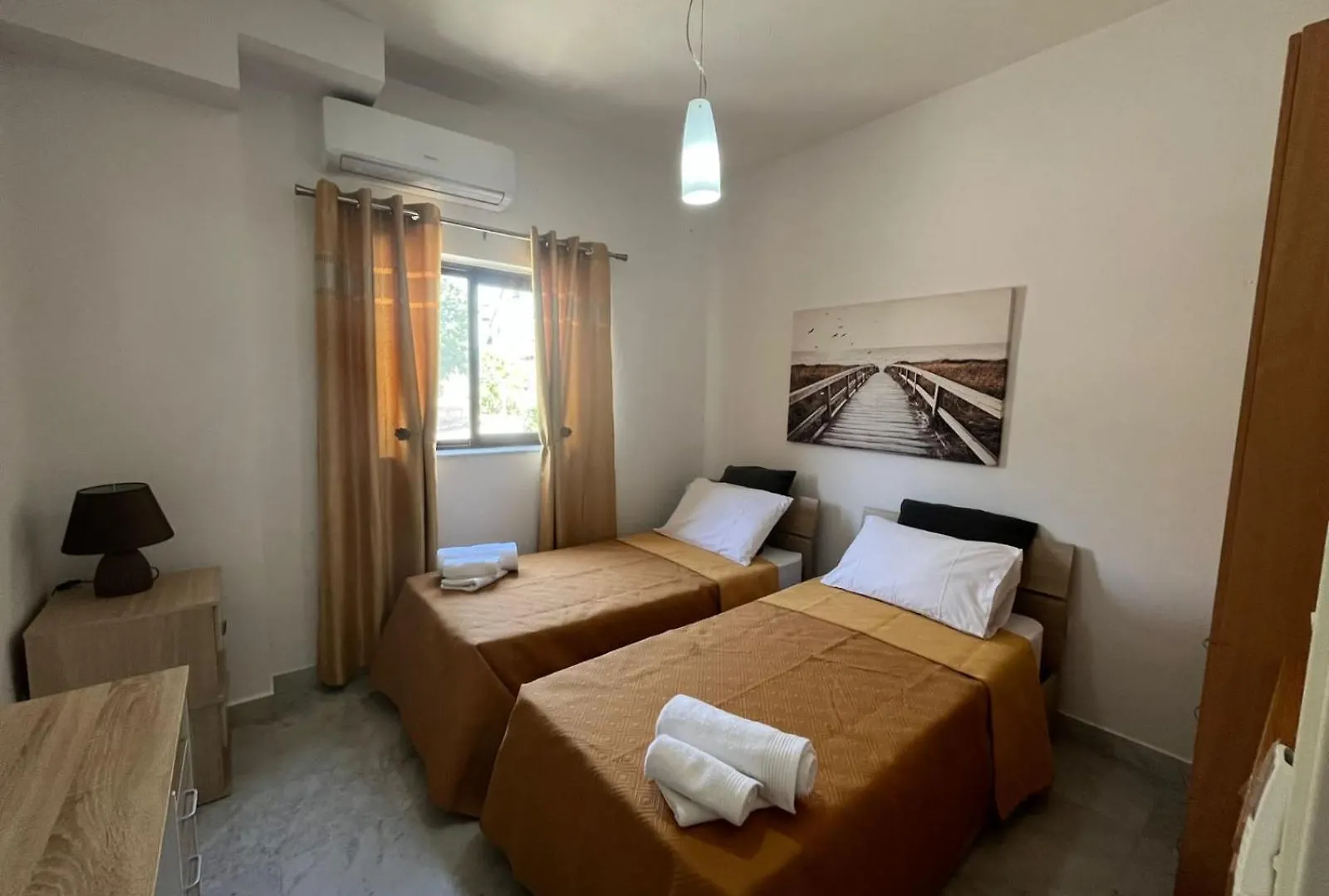 Xl Spacious Apartment, 4-Br Home In Central Area, Walk To Sliema - St Julian'S Gzira Apartment